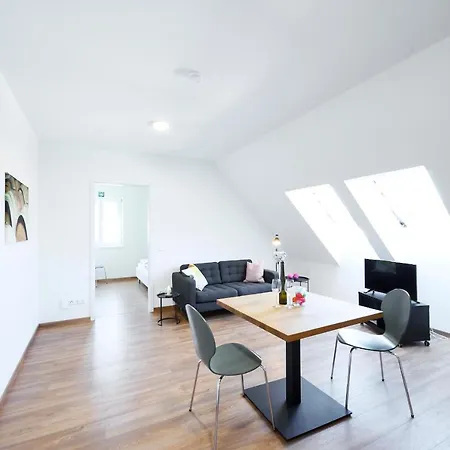 Im Weingut Huff-doll *