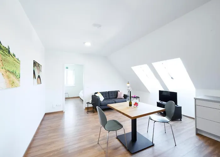 Im Weingut Huff-doll *